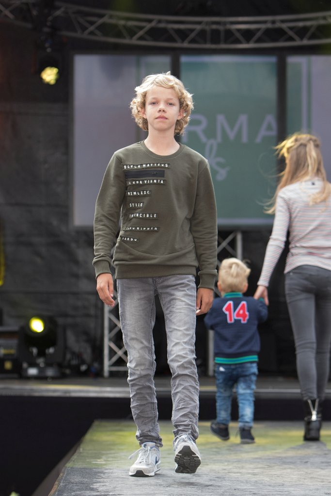 Modeshow2017 1C 079.jpg